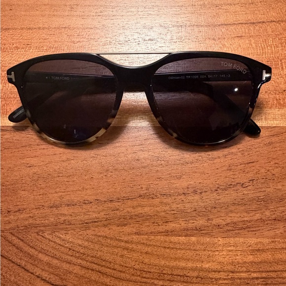 TOM FORD DAMIAN-02 TF 1098 Black Pilot Sunglasses GUC - Picture 2 of 12